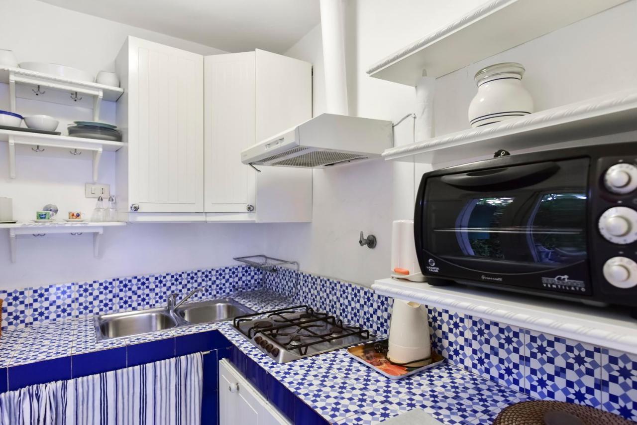 Monti Secret Garden Apartment Rome Exterior photo